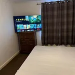 Prázdninový dům Stylish 3br Sleeps 6 Free Parking Family Friendly