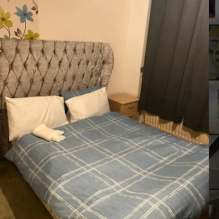 Stylish 3br Sleeps 6 Free Parking Family Friendly Middlesbrough