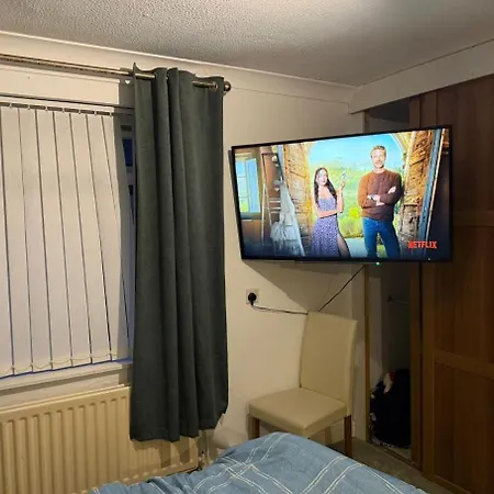 Stylish 3br Sleeps 6 Free Parking Family Friendly Prázdninový dům *