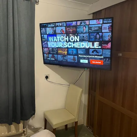Stylish 3br Sleeps 6 Free Parking Family Friendly Prázdninový dům