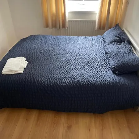Stylish 3br Sleeps 6 Free Parking Family Friendly Prázdninový dům *