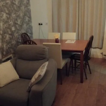 Prázdninový dům Stylish 3br Sleeps 6 Free Parking Family Friendly